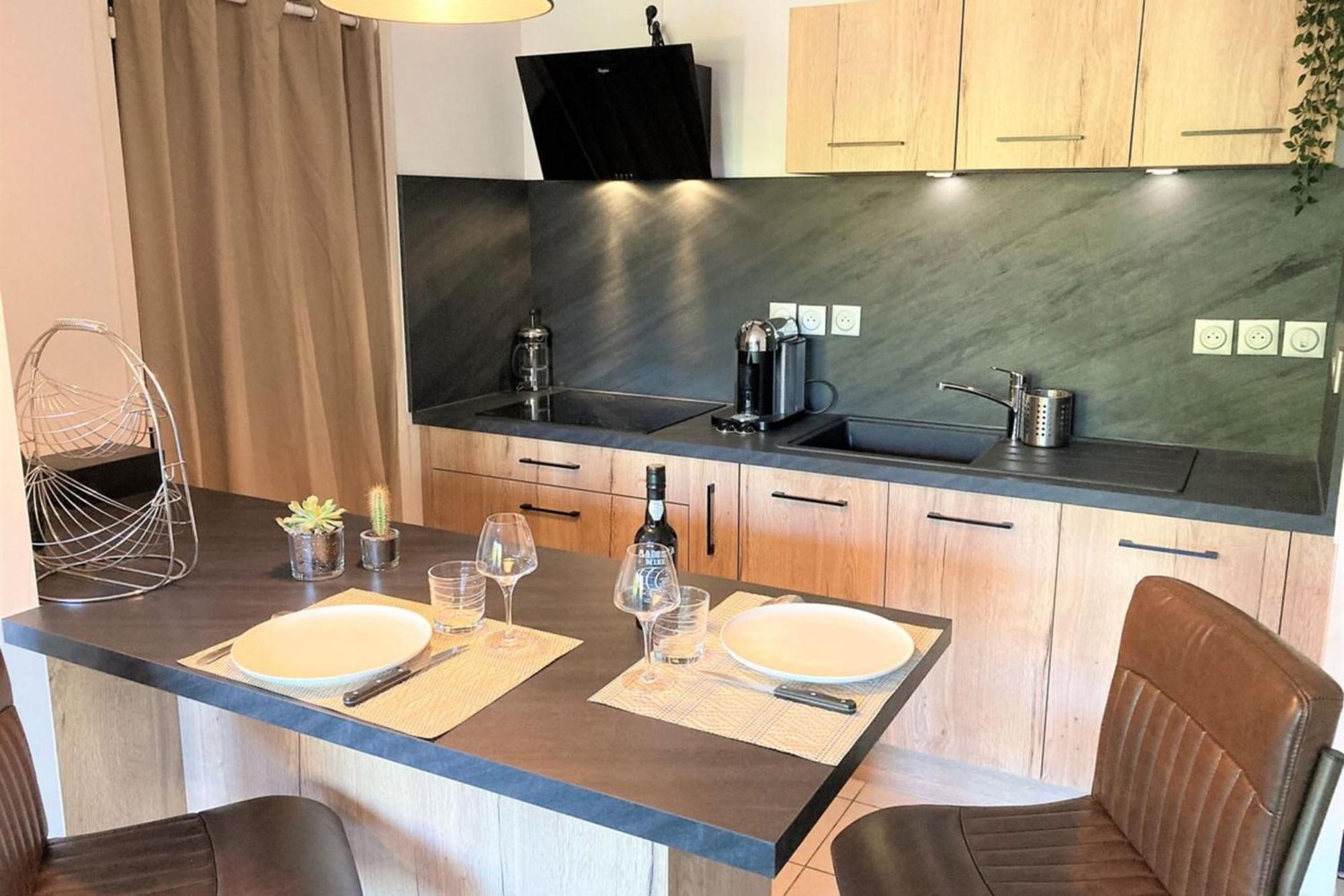 Apartment L'amazone-appart Au Calme Avec Balcon Et Parking *